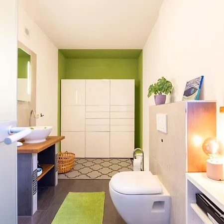 Modernes 1-zi-apartment Fuer 2 Personen, Ruhig & Nahe Bamberg Adelsdorf