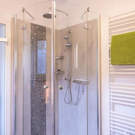 Modernes 1-zi-apartment Fuer 2 Personen, Ruhig & Nahe Bamberg Διαμέρισμα
